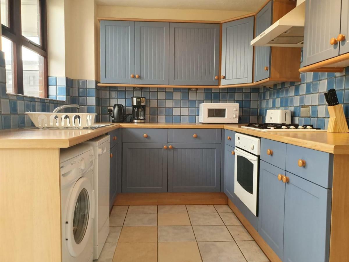 Gunwharf Quays Holiday Homes Портсмът Екстериор снимка