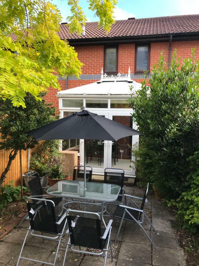 Gunwharf Quays Holiday Homes Портсмът Екстериор снимка
