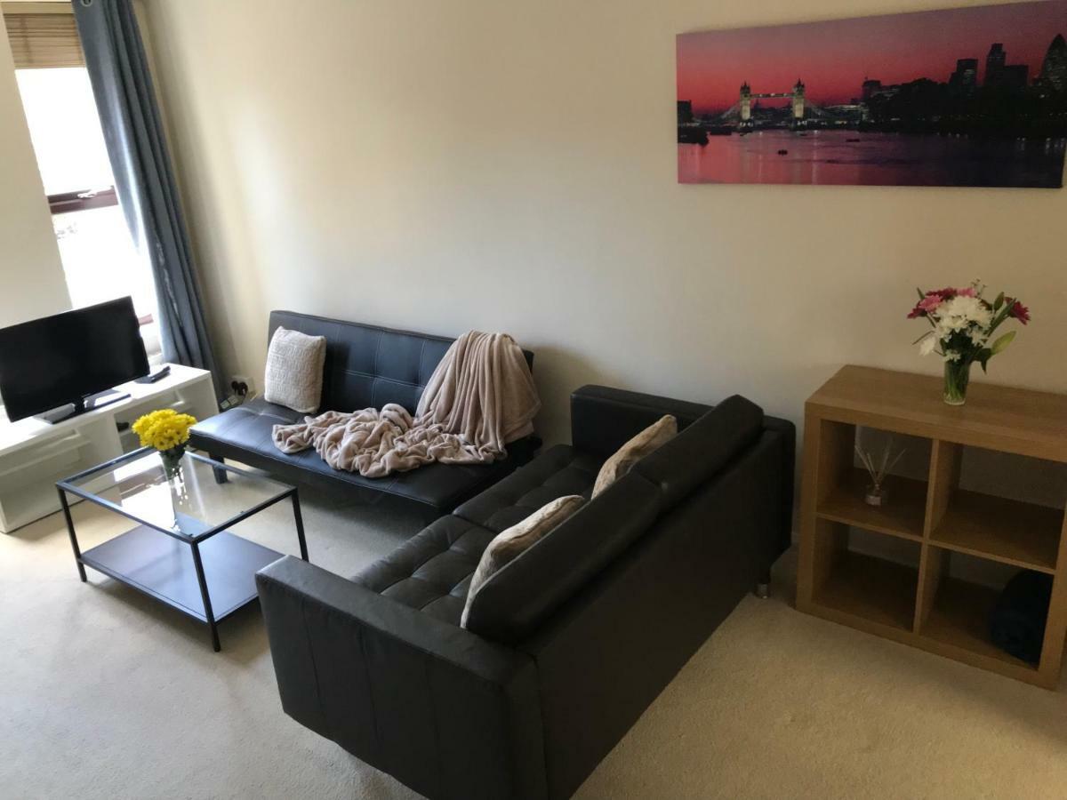 Gunwharf Quays Holiday Homes Портсмът Екстериор снимка